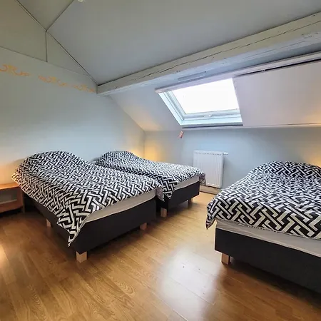 De Groupe De La Semois 펜션 *