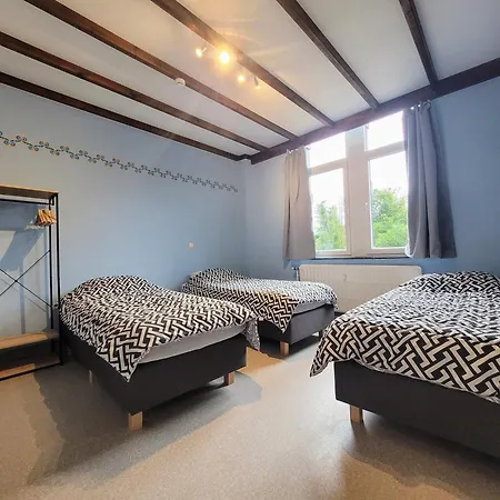 펜션 De Groupe De La Semois